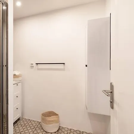 Appartement L24 Meyerbeer Promenade 1min Sea & Negresco Ac/balcony *